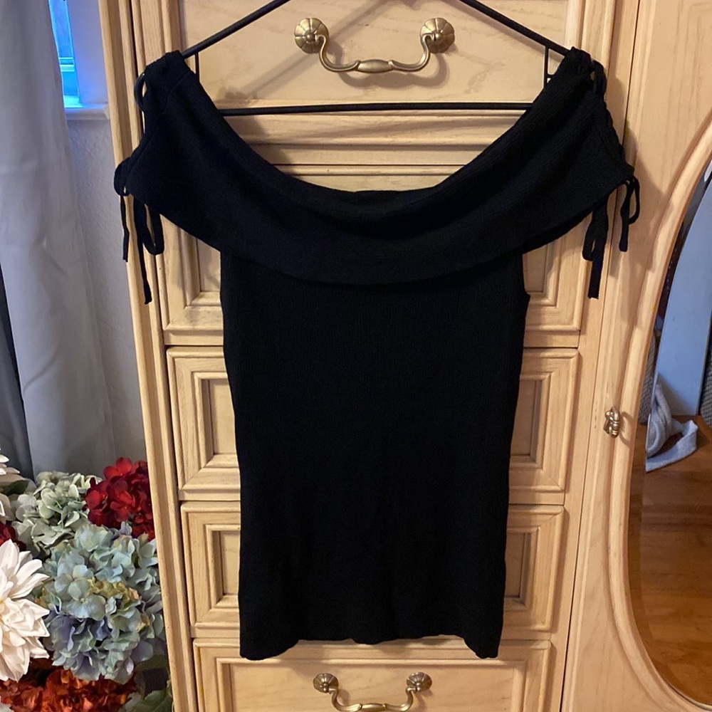 Express Off The Shoulder Top - Picture 7 of 7